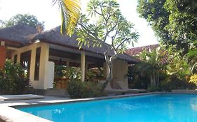 Star East Bungalows